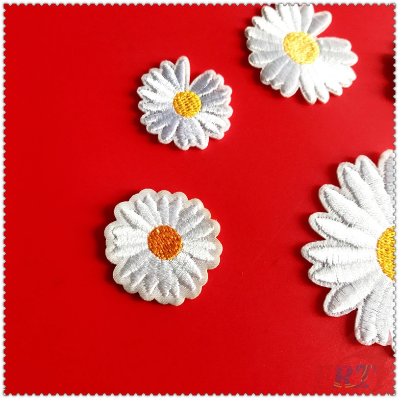 Set 5 Miếng Vá Quần Áo Thêu Hình Hoa Cúc