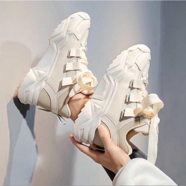 Giầy thể thao dây to cá tính