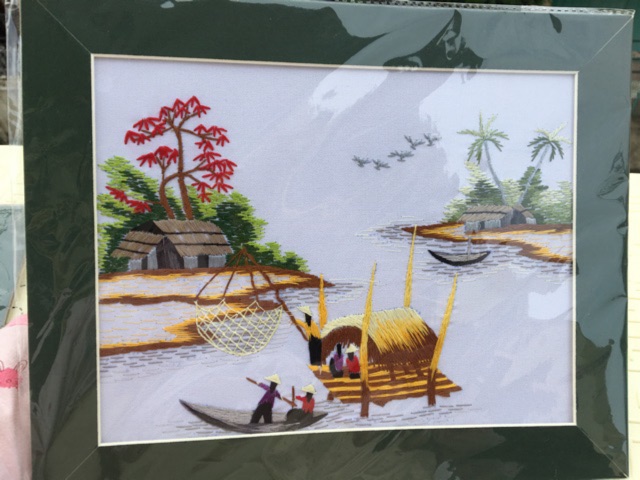 Tranh thêu tay phong cảnh làng quê nhà bè 20x25cm