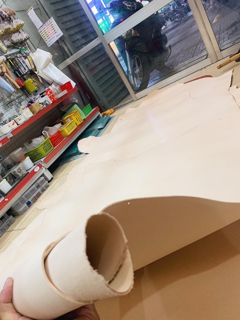 Italy Veg Tan Leather | Da Veg Ý chất lượng cao, chuyên dùng chạm khắc, nhuộm, làm túi, ví da thủ công