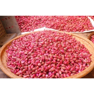 Hành tím, hành khô củ nhỏ.