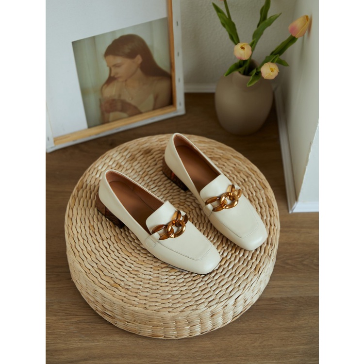 Giày loafer da mềm họa tiết dây móc trendy