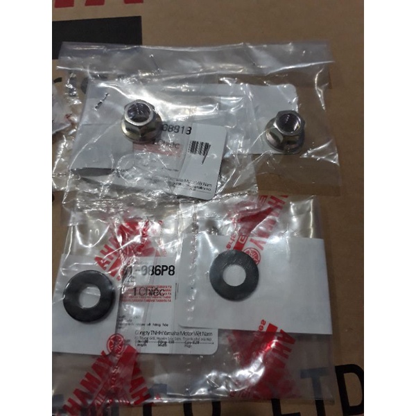 Bộ 2 ốc 8li bắt giá treo đầu xi lanh Ex 4số.5số Yamaha