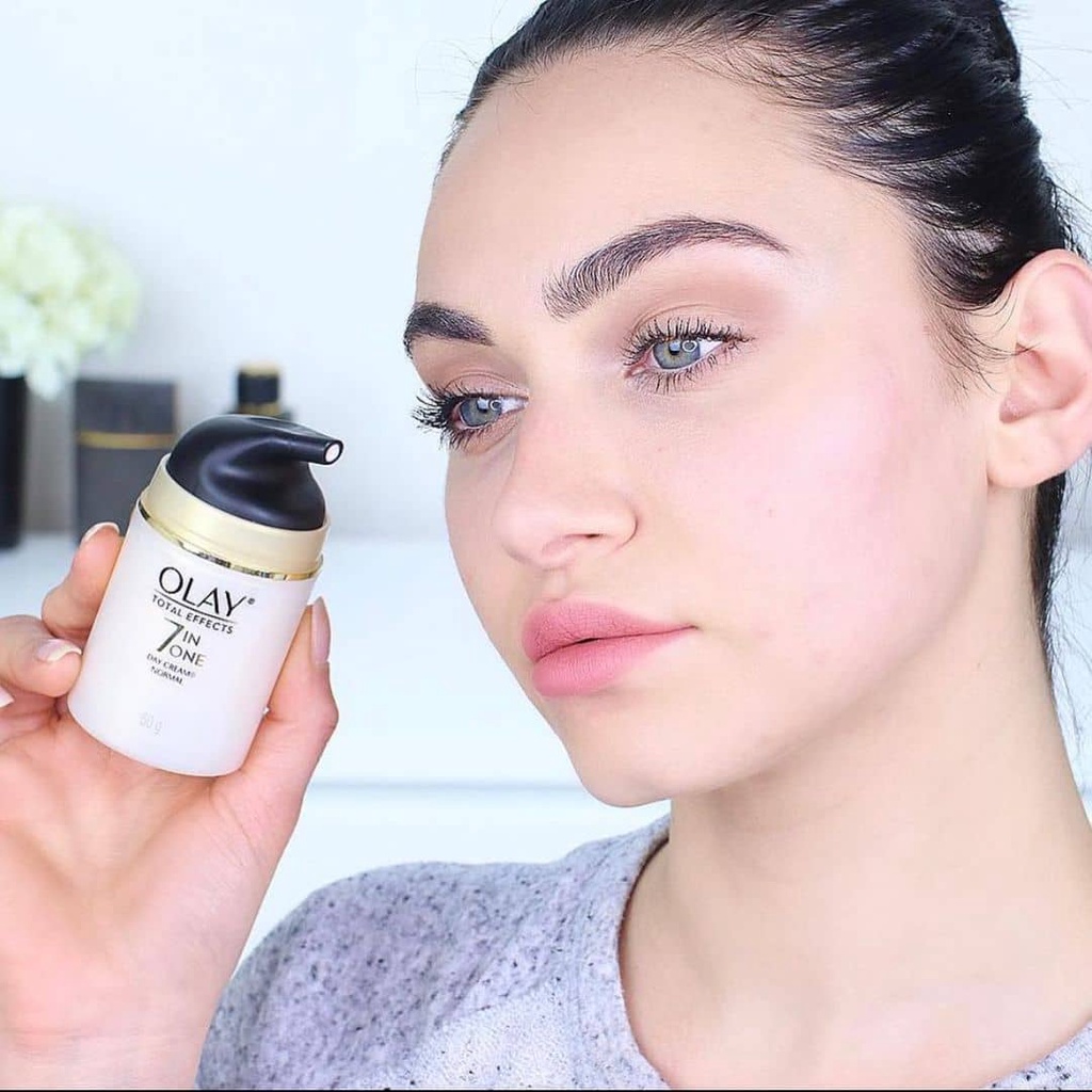 KEM DƯỠNG OLAY TOTAL EFFECT TRẮNG DA MỜ THÂM CHỐNG LÃO HOÁ BAN NGÀY