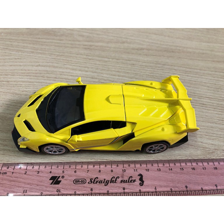 Mô hình xe Lamborghini Veneno tỉ lệ 1:32 bằng hợp kim tỉ lệ 1:32