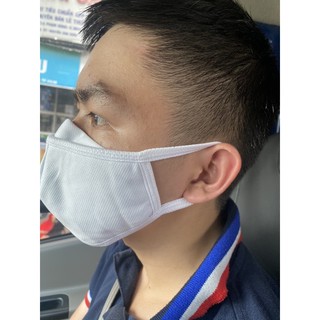 Khẩu trang kháng khuẩn