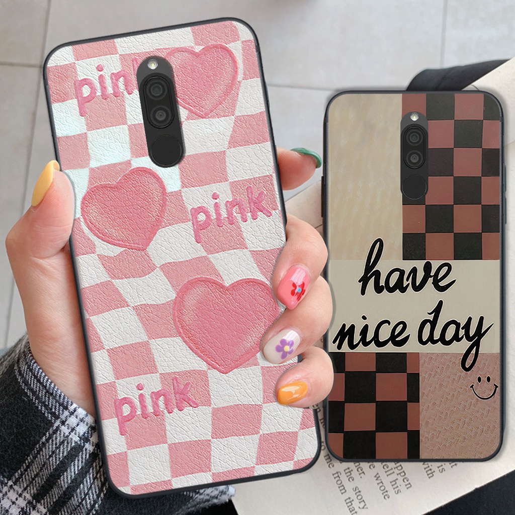 Ốp Xiaomi Redmi 8 caro trái tim cá tính, thời trang siêu đẹp, siêu phong cách