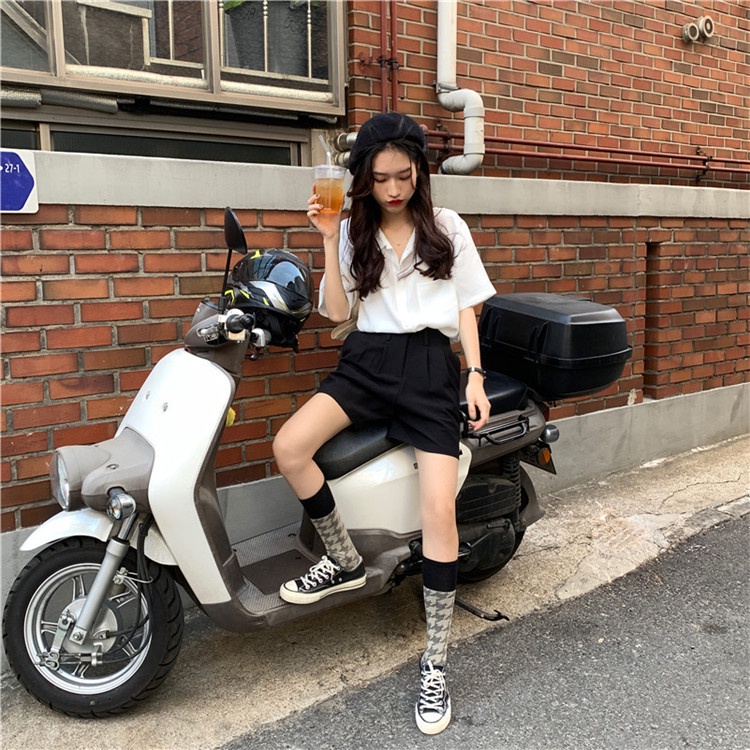 Áo Sơ Mi Tay Ngắn Dáng Rộng Màu Trơn Thiết Kế Mới Thời Trang Dành Cho Nữ