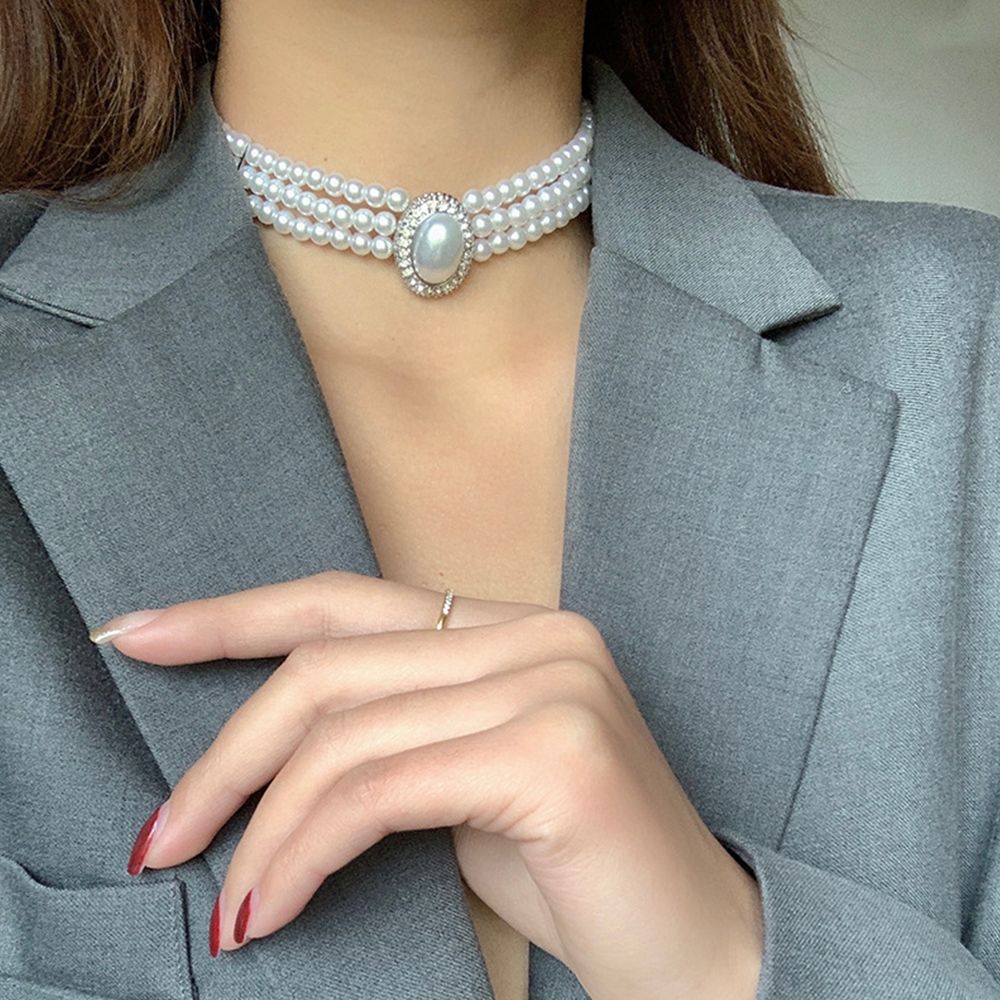 Vòng cổ choker ba lớp bằng hợp kim xỏ hạt ngọc trai sang trọng phong cách Hàn Quốc dành cho nữ