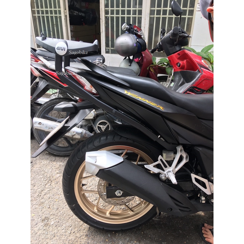 Baga givi HRV Winner, kèm đế đệm M5M. Hàng Givi chính hãng, mới 100%