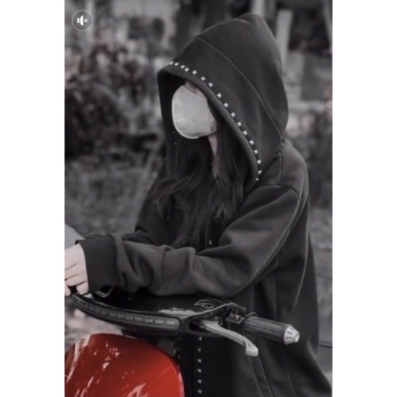 Áo khoác đính đá Valen.tino mũ 2 lớp hàng dầy dặn cháy phố hót 2022