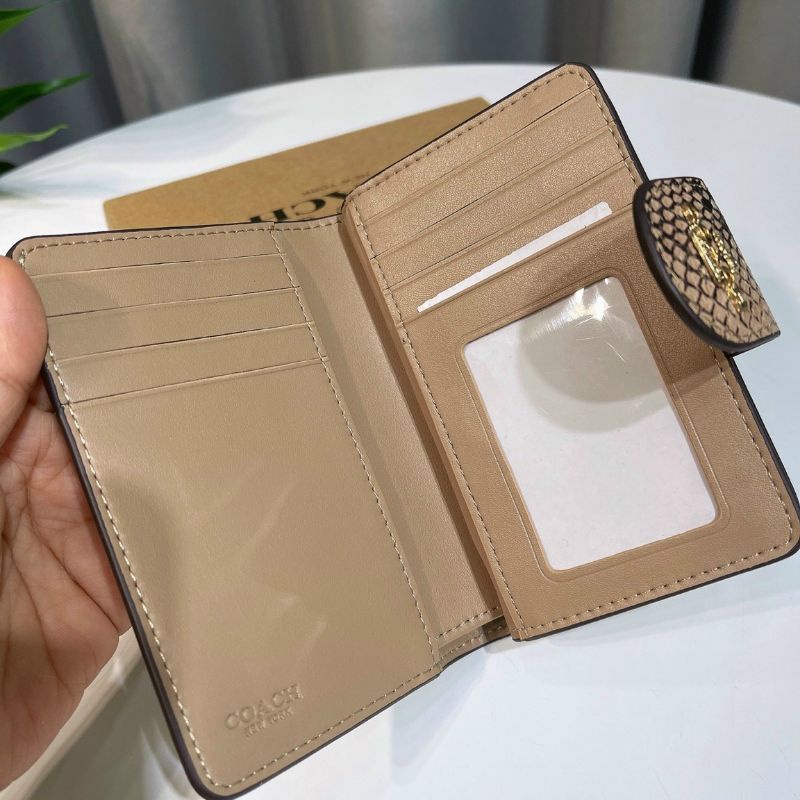 Ví C0ach ngắn Medium Corner Zip Wallet siêu cưng