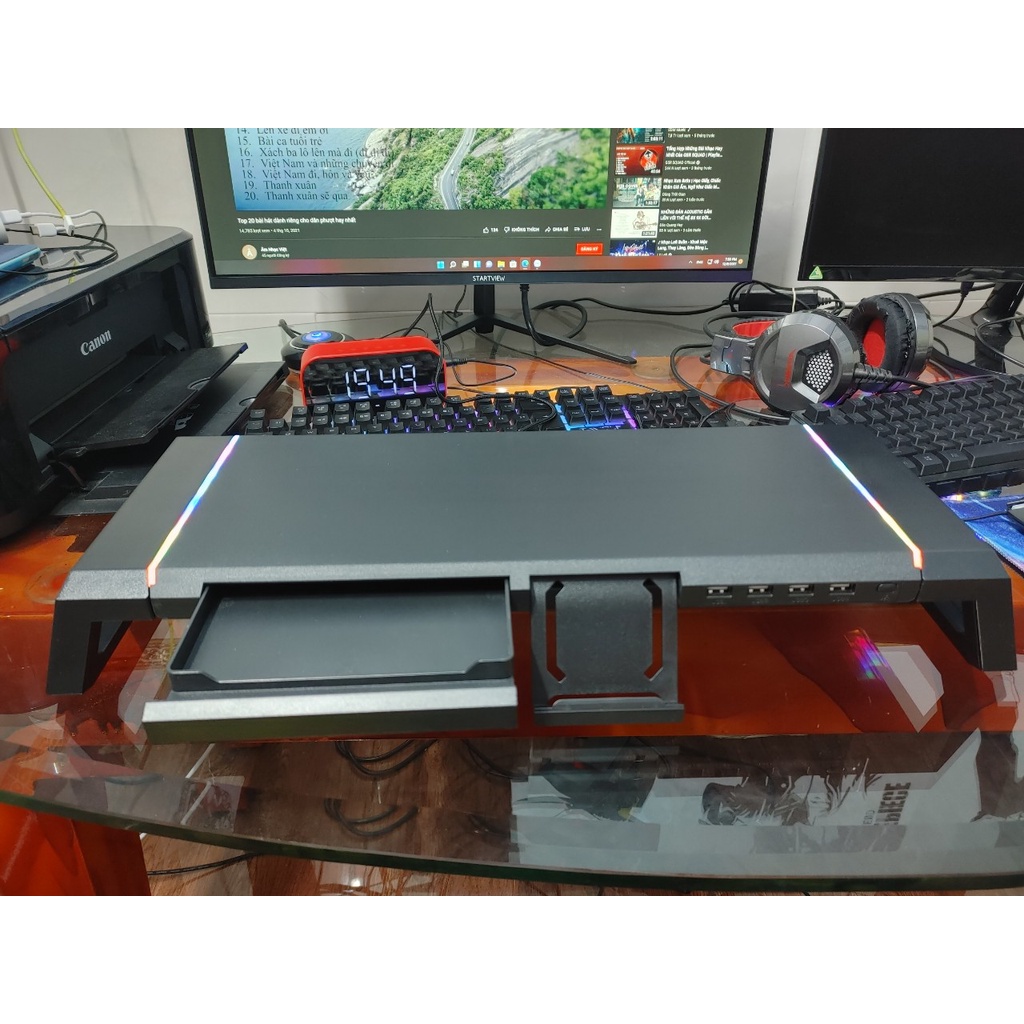 Bàn Kê Màn Hình - Laptop - Led RGB