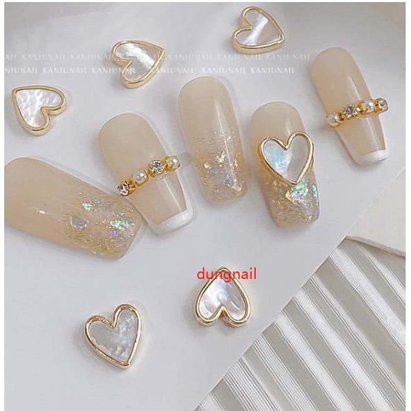 charm tim trang trí nail