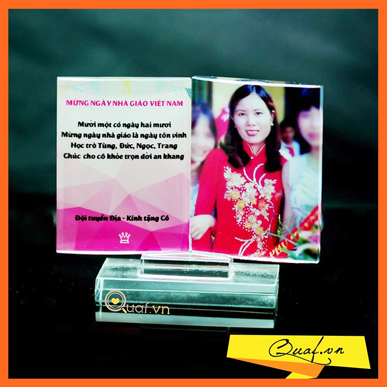 In ảnh lên pha lê sách