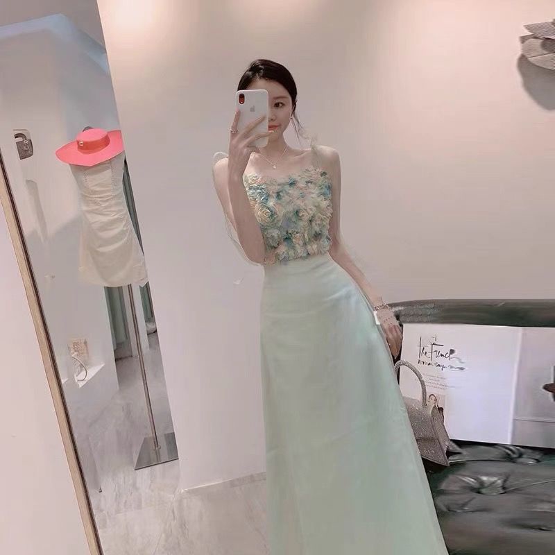 Đầm Dài Hai Dây Màu Xanh Lá Phong Cách Pháp Thiết Kế Mới Thời Trang Mùa Hè Cho Nữ