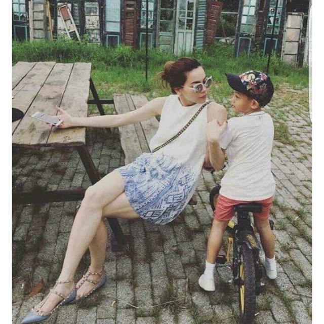 🎀đầm suông in nhiệt Hà Hồ😝