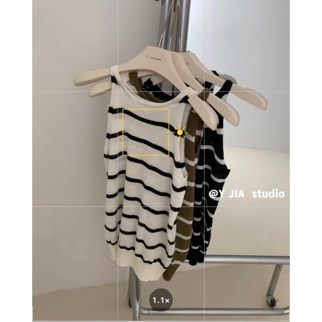 Set áo len kẻ sọc kèm áo khoác len