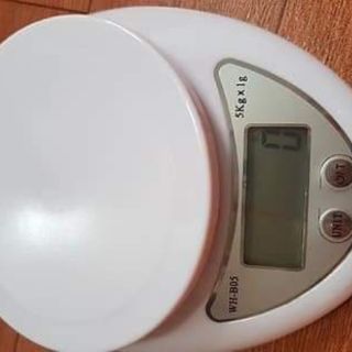 Cân điện tử cầm tay