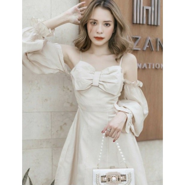 Đầm dạo phố rớt vai nơ ngực cute hết nấc - Danar Dress