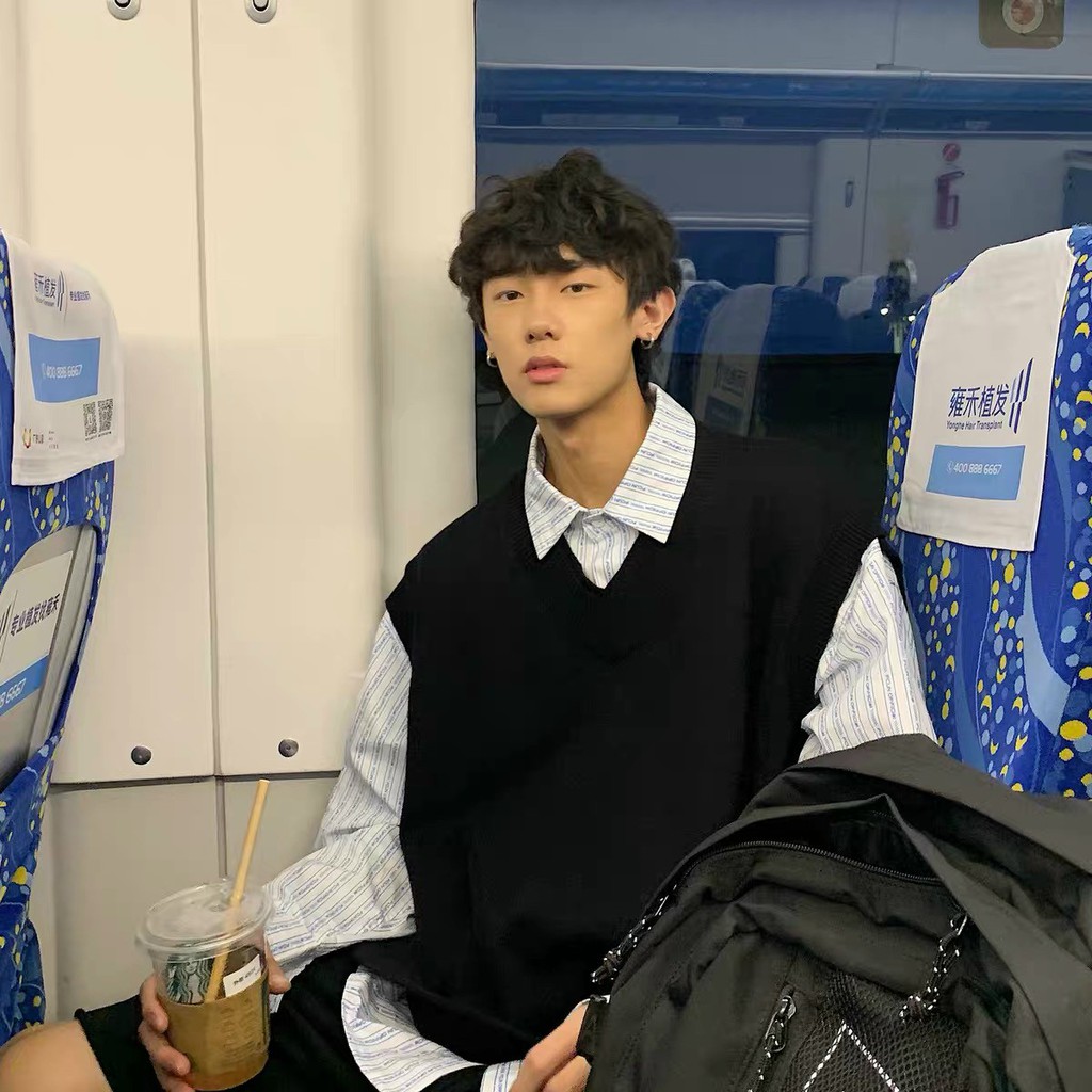 Áo Gile trơn nữ form rộng phong cách hàn quốc, áo ghi lê basic unisex cổ chữ V | BigBuy360 - bigbuy360.vn