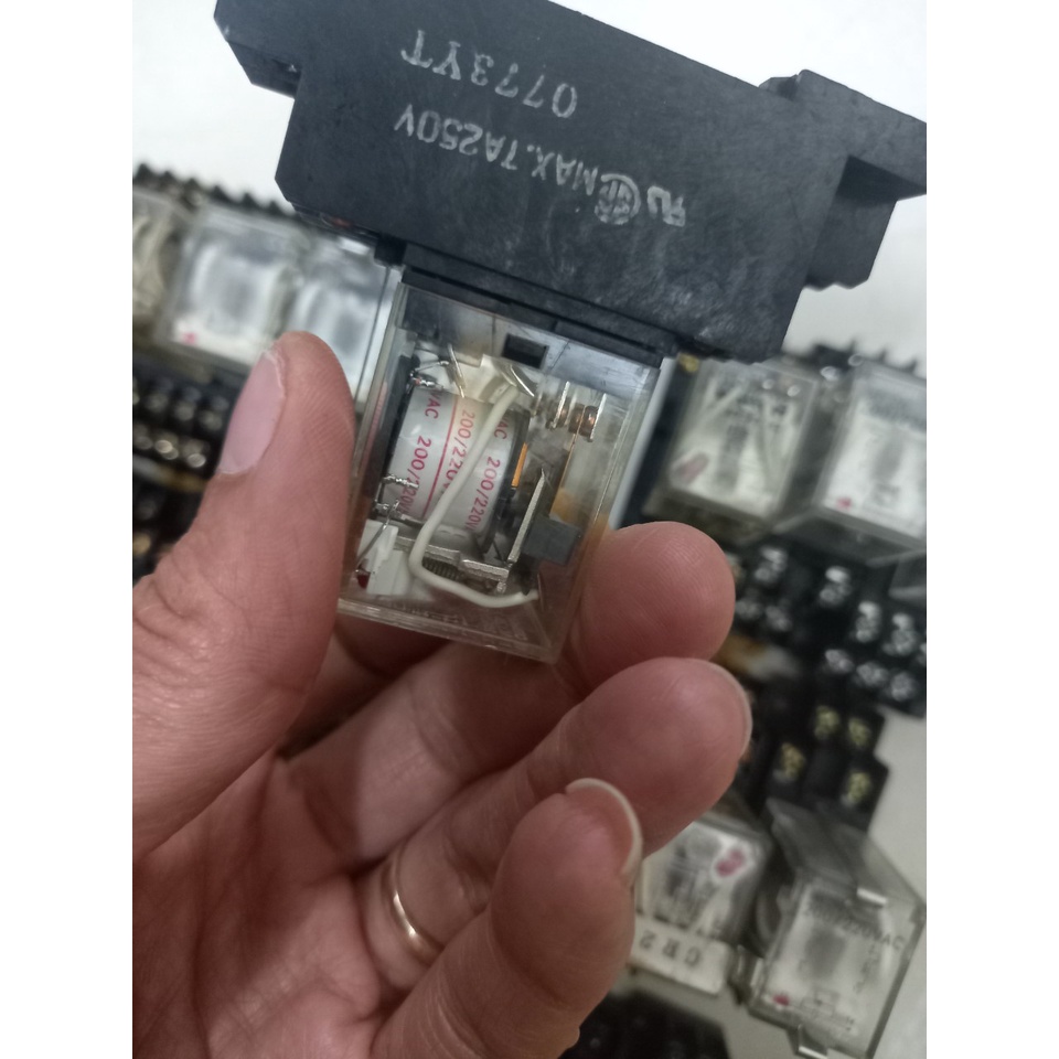 ROLE TRUNG GIAN NHẬT BẢN COIL 220VAC