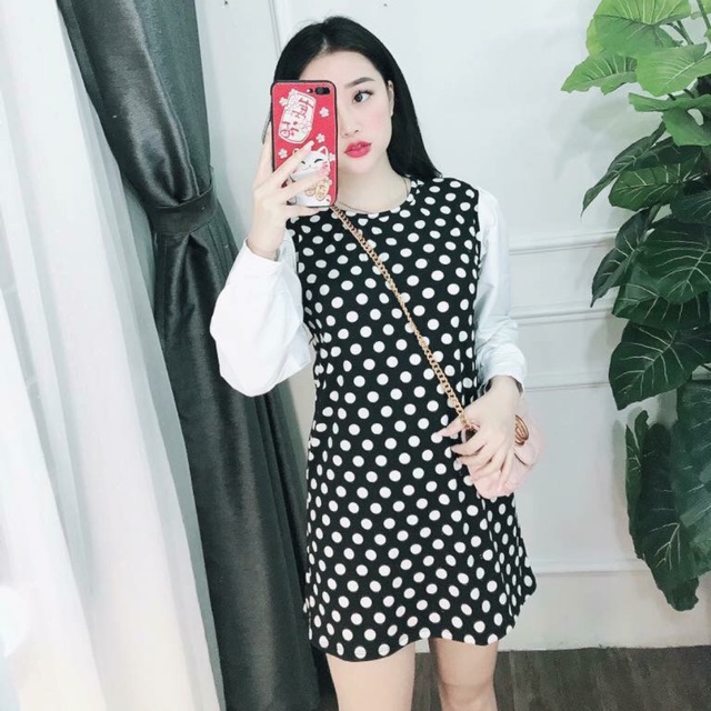 Váy bi tay trắng