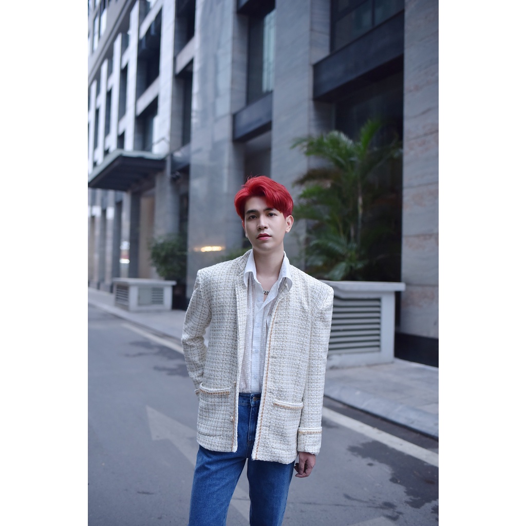 Áo dạ nam màu đen thiết kế cúc áo ngọc viền tay áo và nắp túi thêu tay dáng Hàn Quốc