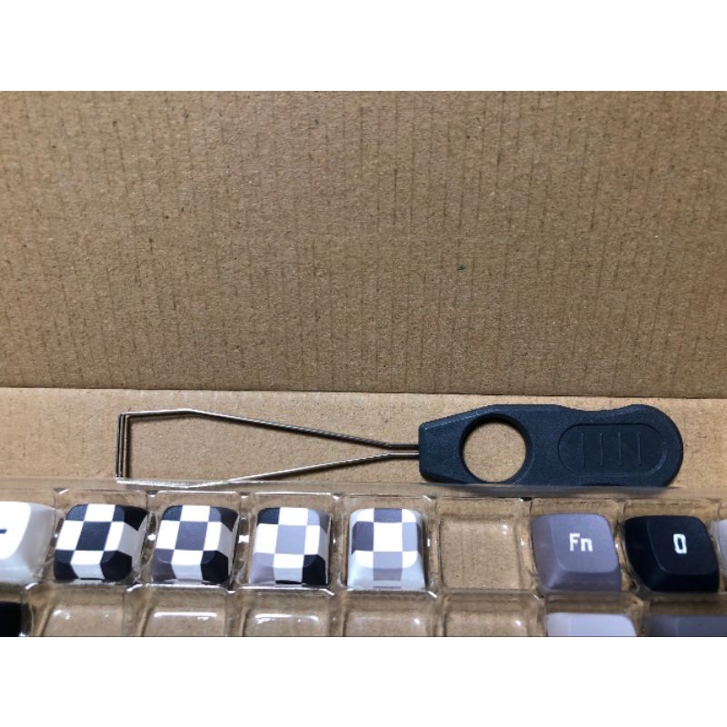 Keycap cho bàn phím cơ màu trắng, đen hỗ trợ layout MacOs
