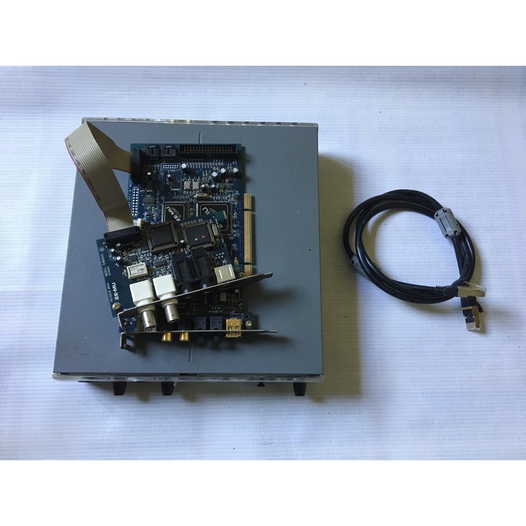 Sound card phòng thu livestream chuyên nghiệp