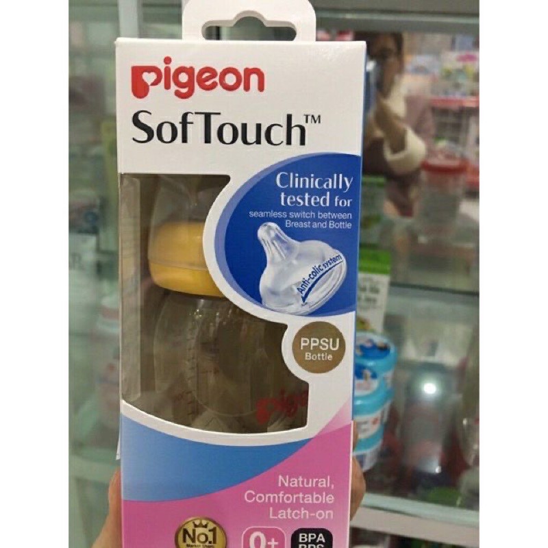 Bình sữa Pigeon Softouch cổ rộng dung tích 160ml và 240ml