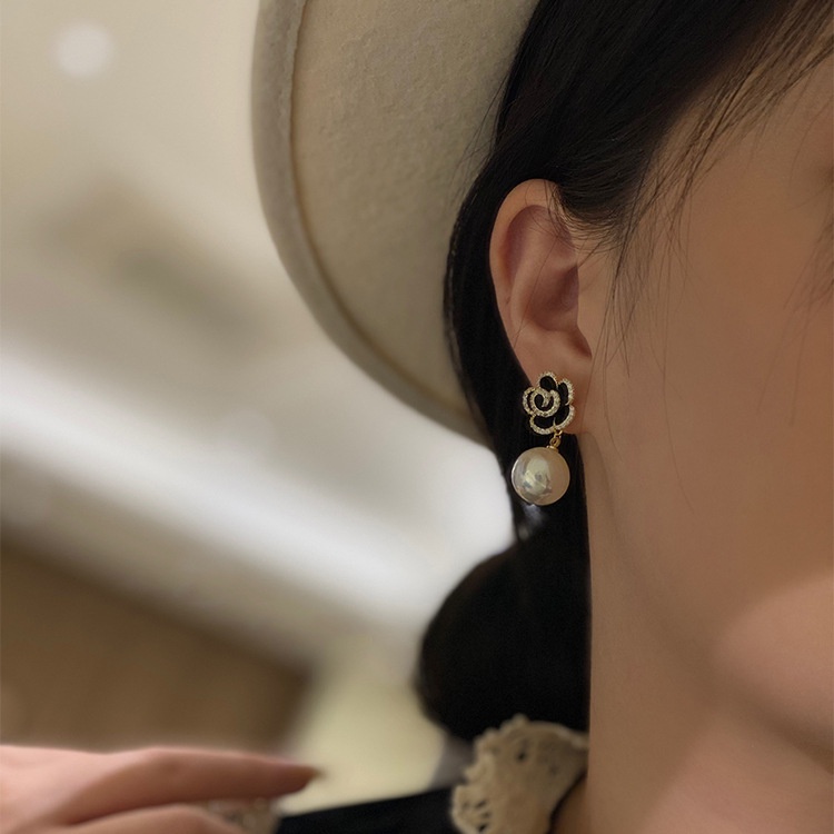 Bông Tai Mạ Bạc 925 Đính Đá Zircon Ngọc Trai Nhân Tạo Màu Đen Phong Cách Hàn Quốc