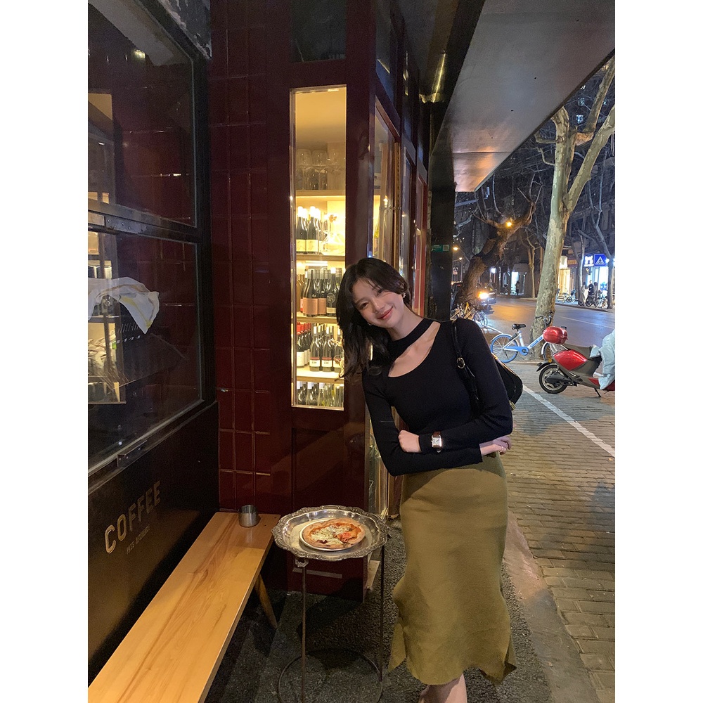 QKOOLE  Áo len tay dài màu đen dáng ôm phong cách Hàn Quốc thời trang cho nữ