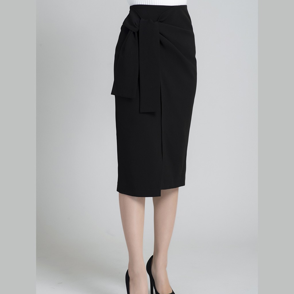 [Mã WABRLOW5 giảm 15% đơn 300K] Chân váy ôm buộc nơ eo VIENNE TRAN V62F17T013 O62F19Q001 (Đen) | BigBuy360 - bigbuy360.vn