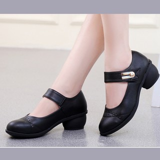 GIÀY KHIÊU VŨ CHO NGƯỜI MỚI