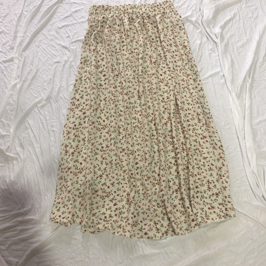 Chân váy hoa nhí von lụa dáng dài phong cách vintage