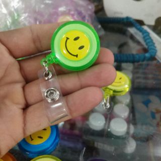Kẹp đeo thẻ hình mặt cười !!!