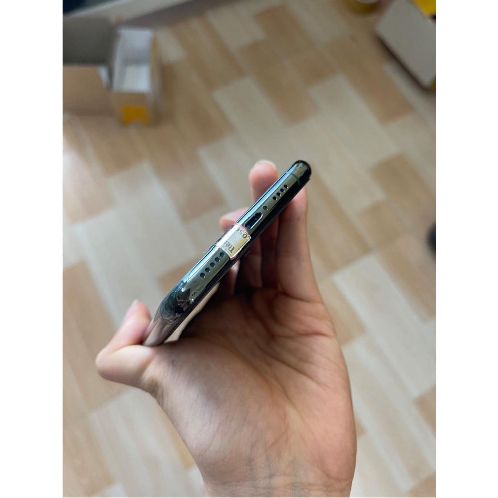 Điện thoại 11pr00 ram 4g/512gb màu black máy đầy đủ phụ kiện đi kèm phụ kiện