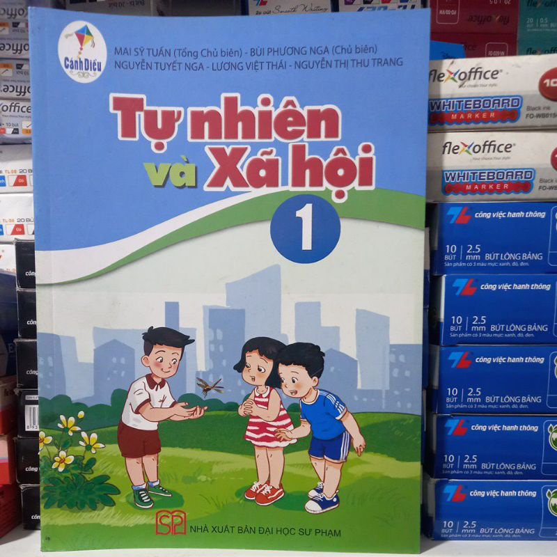 Tự nhiên và Xã hội lớp 1 (thuộc bộ cánh diều)