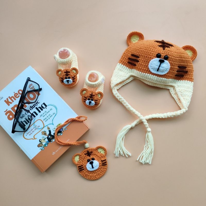 Set body hổ len cho bé từ sơ sinh trở lên, có tên theo yêu cầu