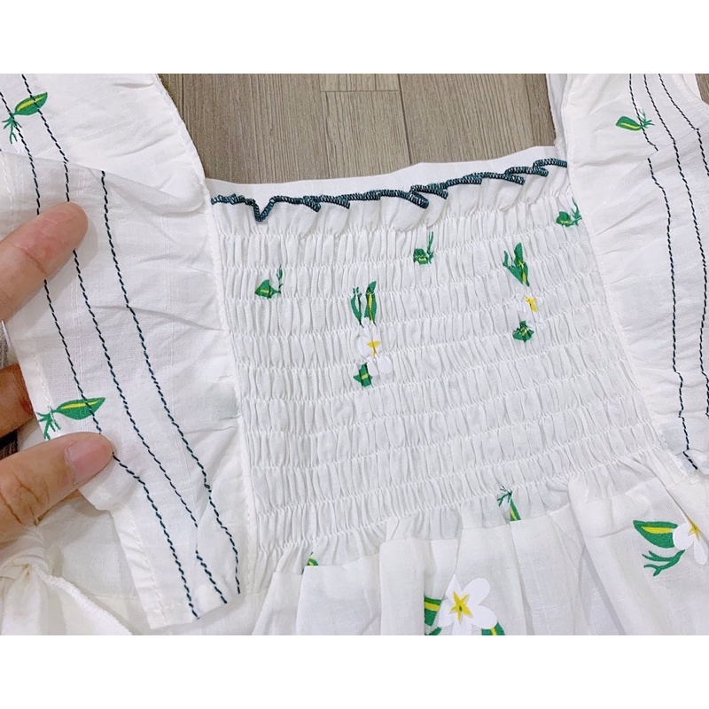 Váy trắng smock hoa xanh-HÀNG SALE KO ĐỔI TRẢ