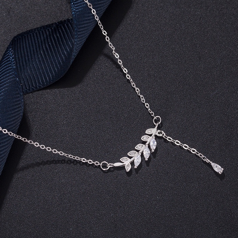 Dây chuyền bạc Evasilver mặt hình lá đính đá thời trang, Vòng cổ chất liệu bạc ta cực đẹp và nữ tính
