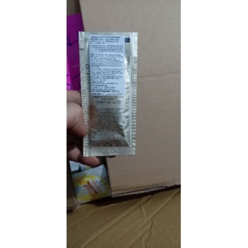Kem chống nắng ANESSA Dạng Sữa Vàng thần Thánh 60ml.