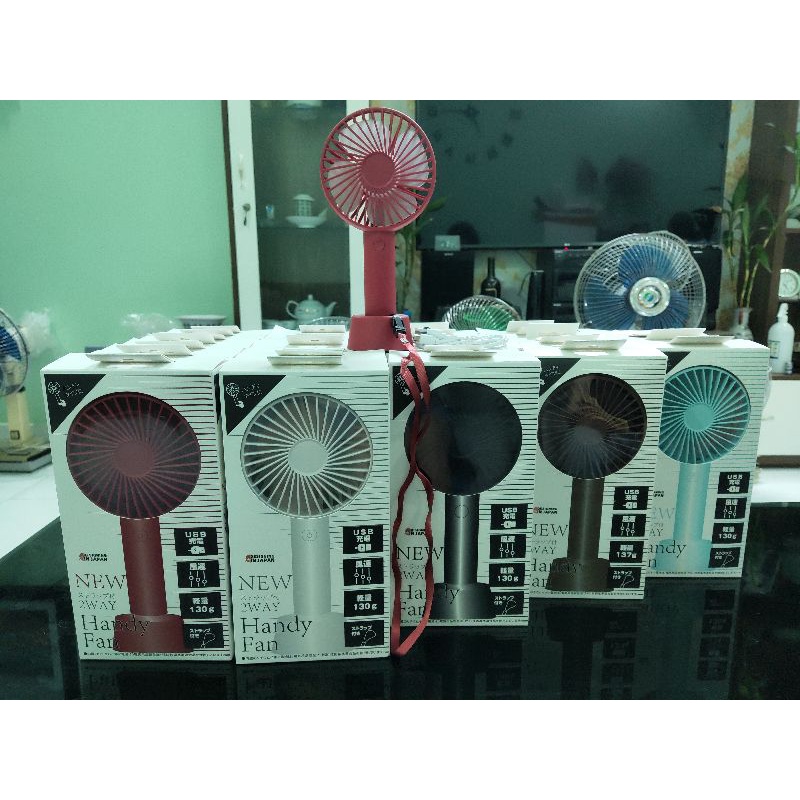 Quạt tích điện cầm tay HANDY FAN chính hãng hàng nội địa nhật