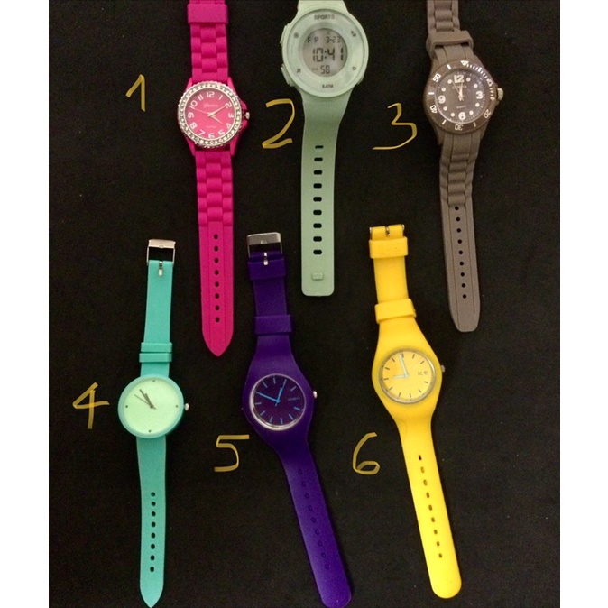 Đồng hồ thể thao nam nữ dây cao su của nhiều thương hiệu