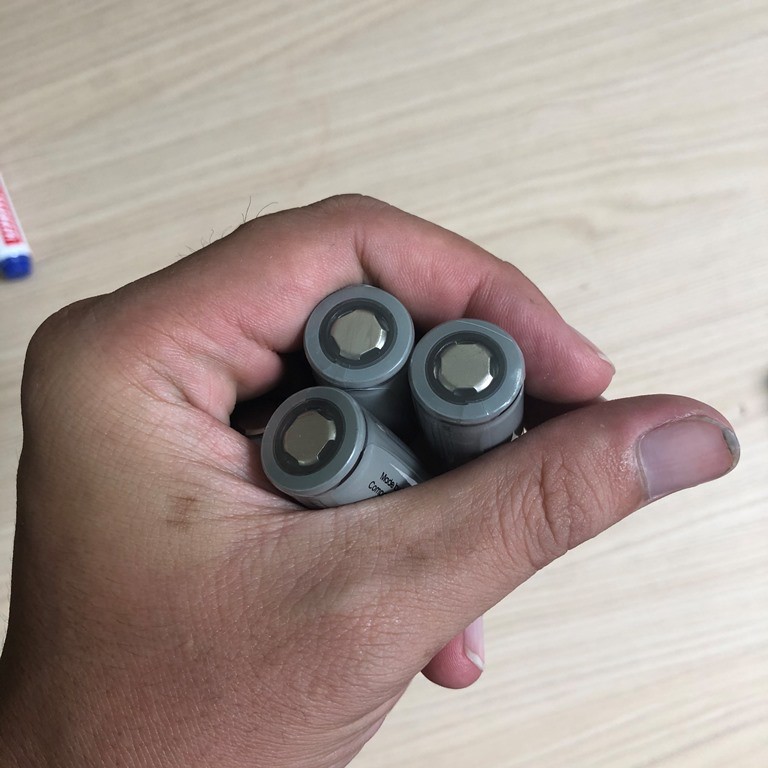 Pin sạc lithium Ultrafire 18350 900 mAh 3.7v