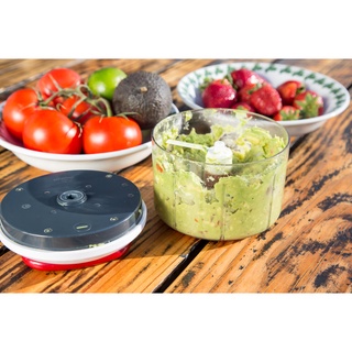 Dụng cụ xay nhuyễn zyliss Easy Pull Food Processor - E910015