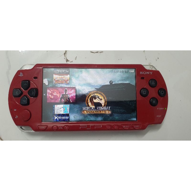 Máy chơi game PSP 2000 màu đỏ đen