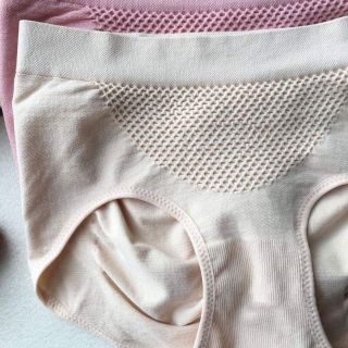 Quần lót nâng mông kháng khuẩn