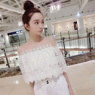 Áo ren trễ vai
